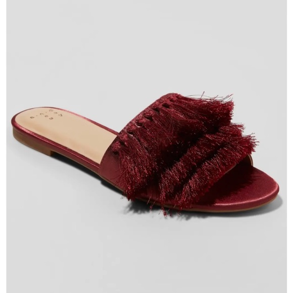 A New Day Fringe Sandals - Picture 2 of 5